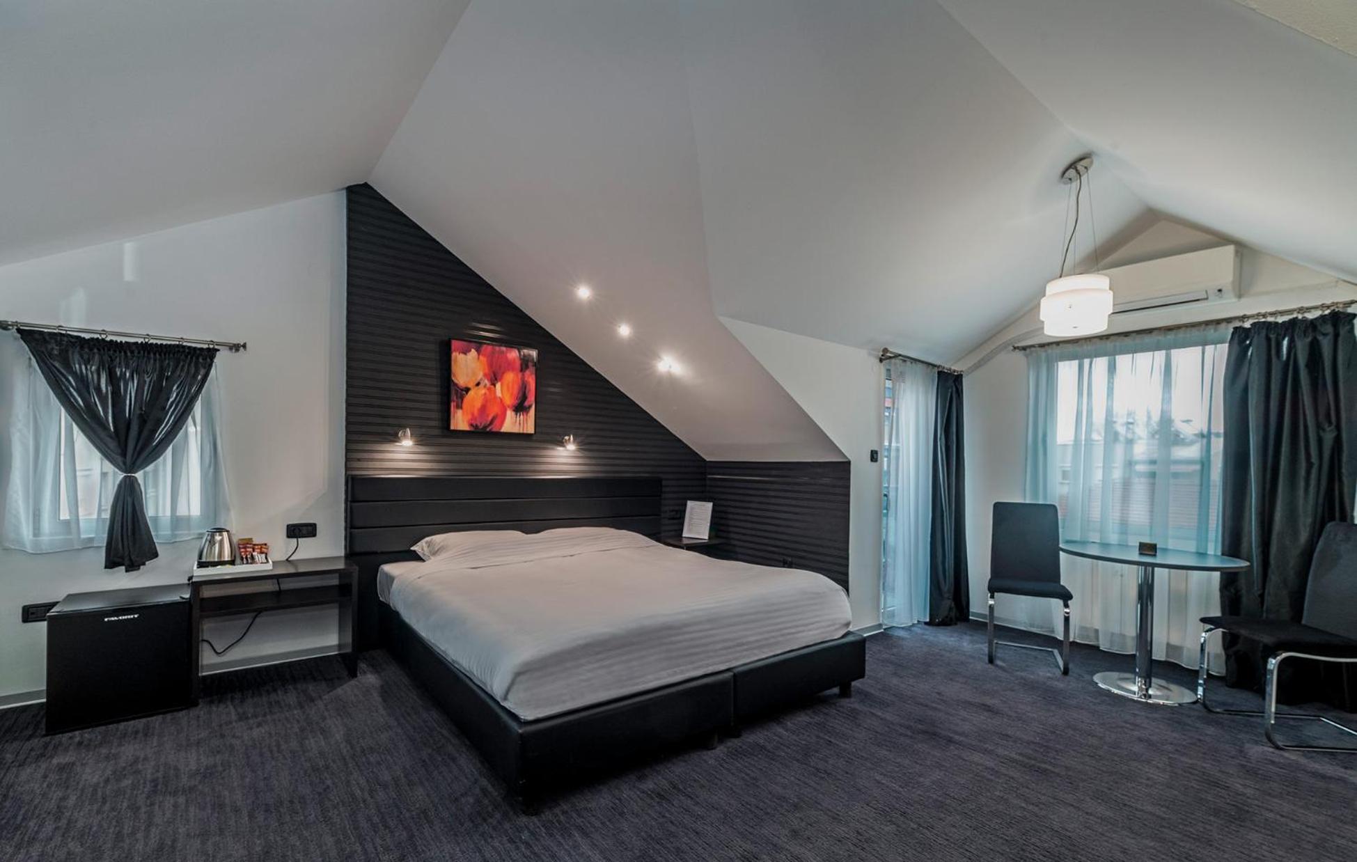 Sienna Apartments Skopje Bagian luar foto