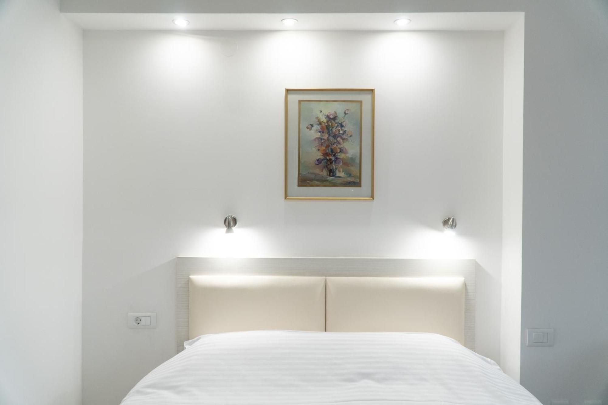 Sienna Apartments Skopje Bagian luar foto
