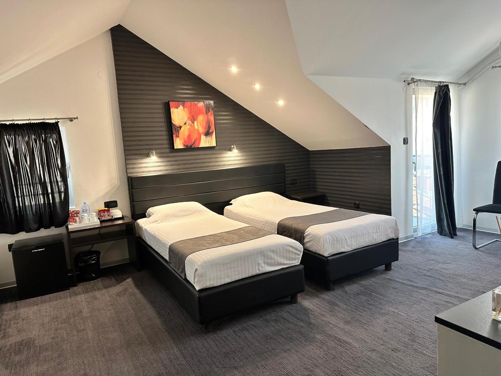 Sienna Apartments Skopje Bagian luar foto