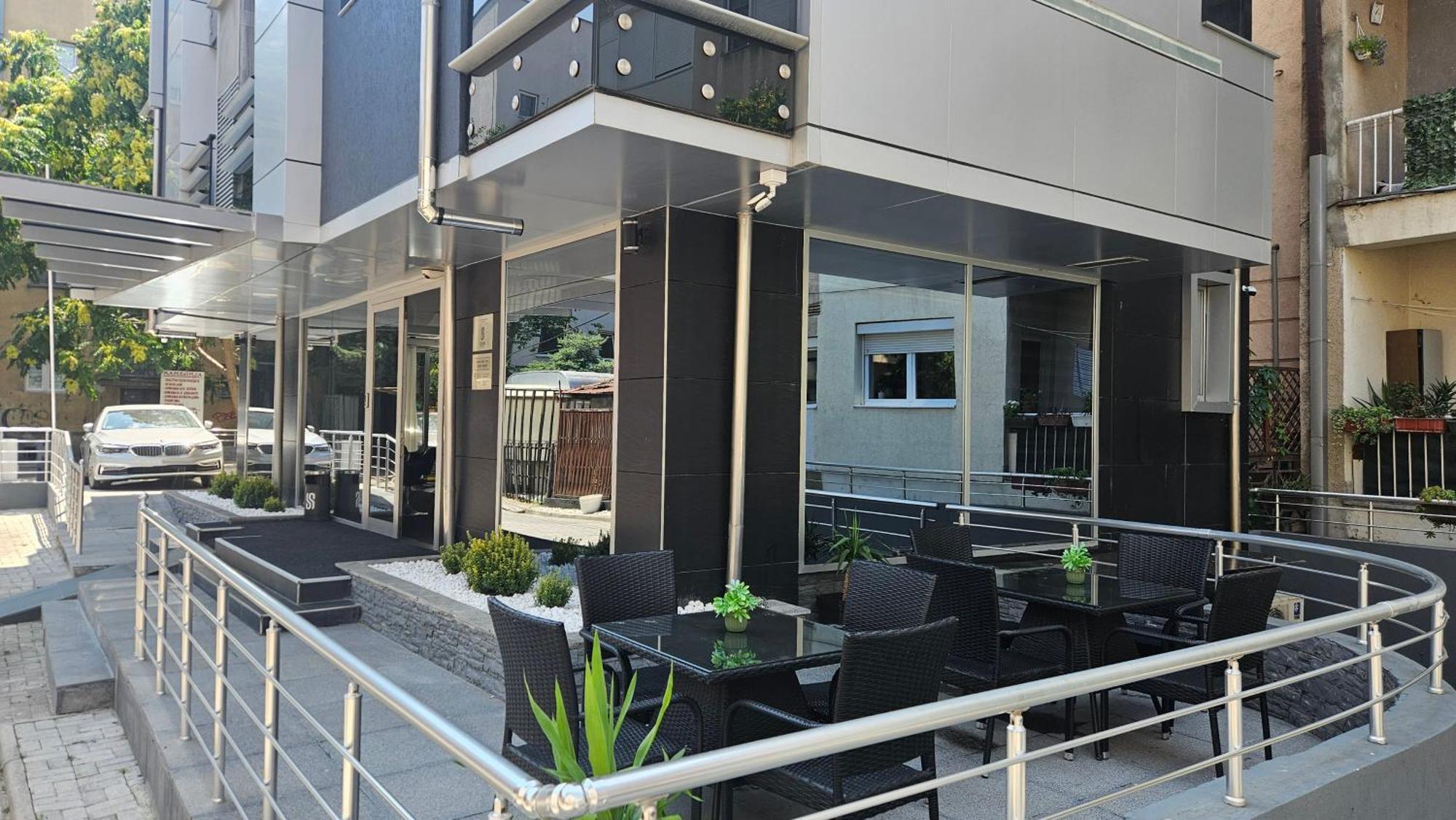 Sienna Apartments Skopje Bagian luar foto