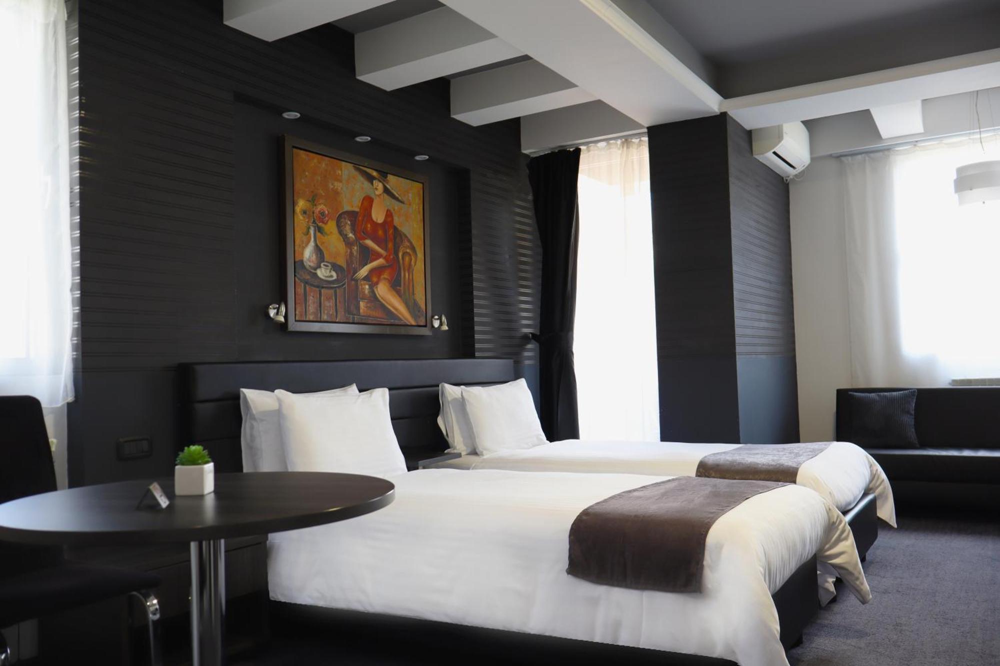 Sienna Apartments Skopje Bagian luar foto
